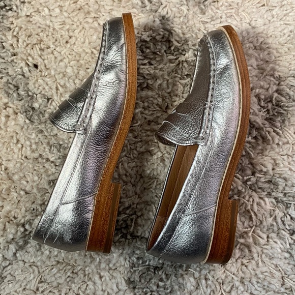 Kelsi Dagger Silver Loafers Size 7.5 - Picture 2 of 5